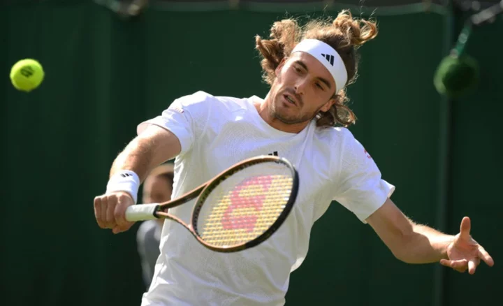 Murray braces for Tsitsipas clash at Wimbledon as Wawrinka advances