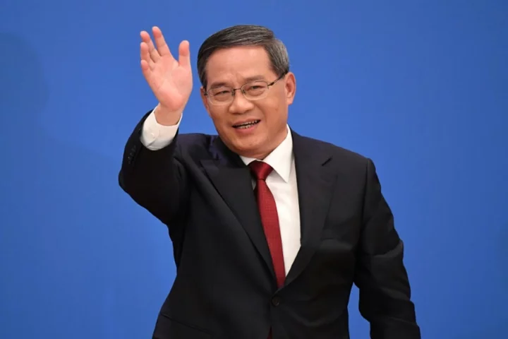Chinese premier in Germany as Western mistrust mounts