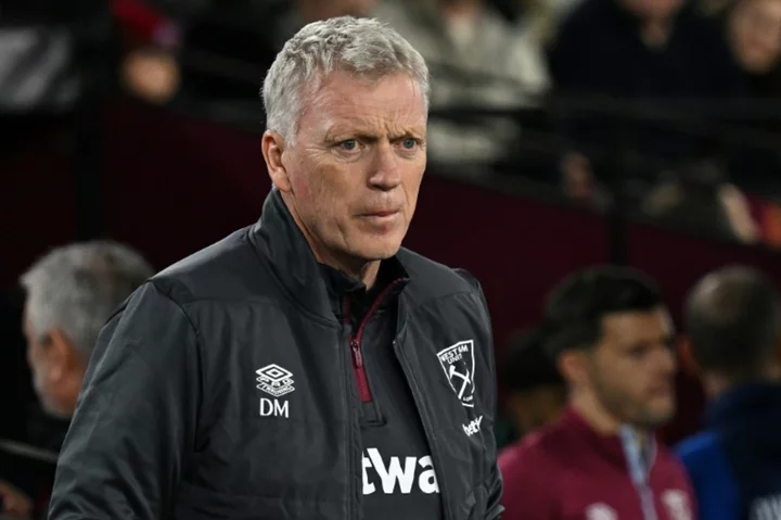 Moyes says Premier League managers wary of speaking out on VAR