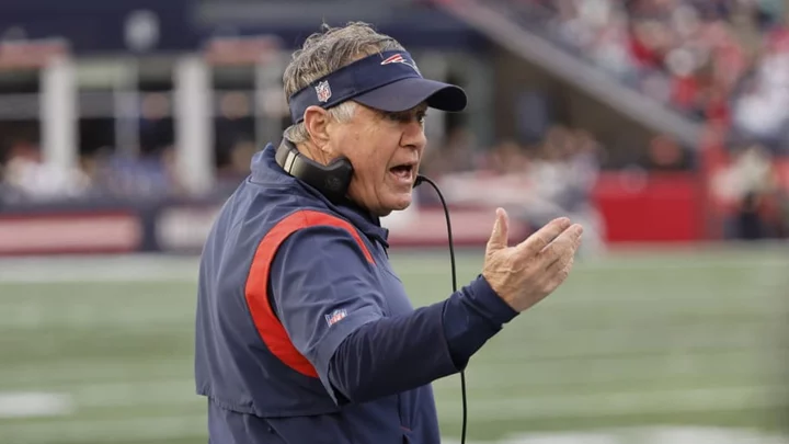 Bill Belichick Eloquently Breaks Down Patriots QB Competition