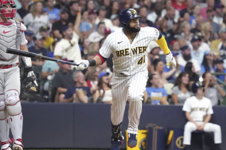 Brewers survive for 7-5 victory after withstanding Phillies' 9th-inning comeback attempt