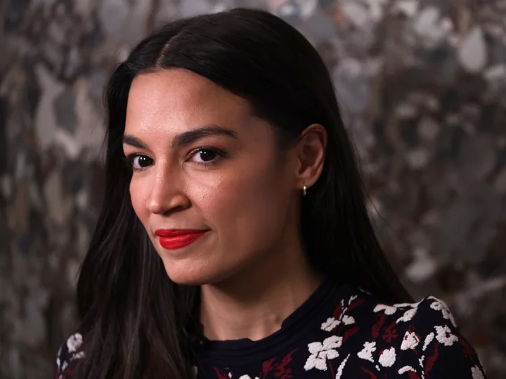 AOC jokes more people watched her gaming online than listened to glitch-ridden DeSantis launch