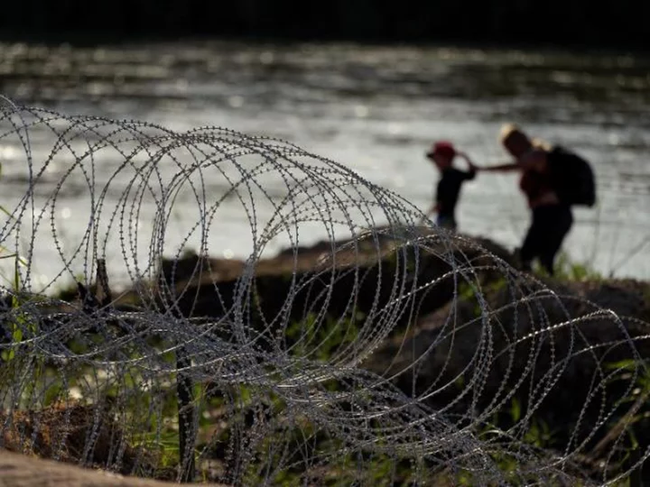 2 pregnant migrants claim Texas National Guard soldiers denied them water