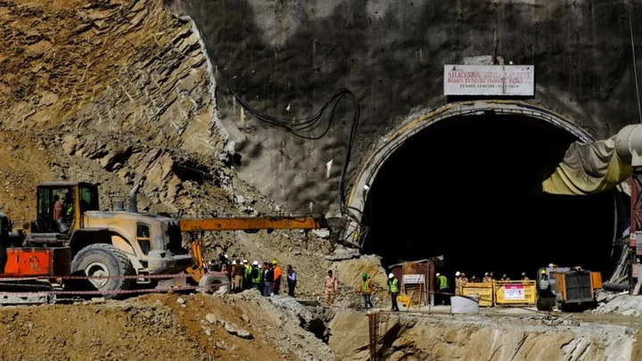 Uttarakhand tunnel collapse: Rescuers to drill from top