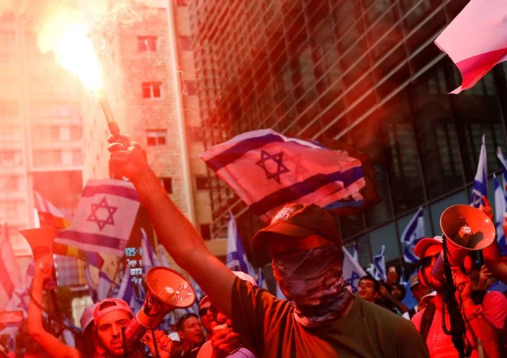 Thousands rally, block highways as final vote on Israeli judicial bill looms