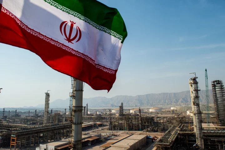 US Allows Release of $6 Billion to Iran Before Prisoner Swap