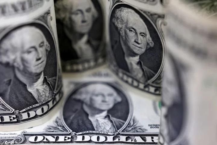 Dollar drifts as investors eye Powell speech, yen wobbles near intervention zone