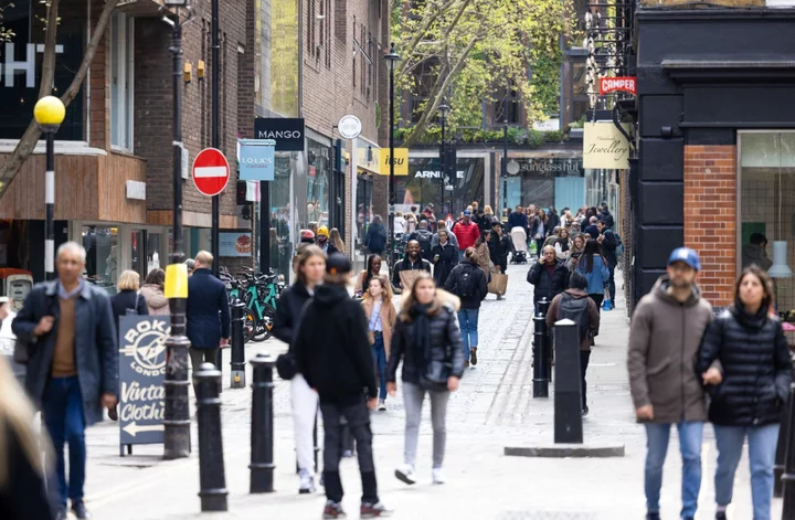 UK Retail Sales Bounce Back More Than Expected After Wet March