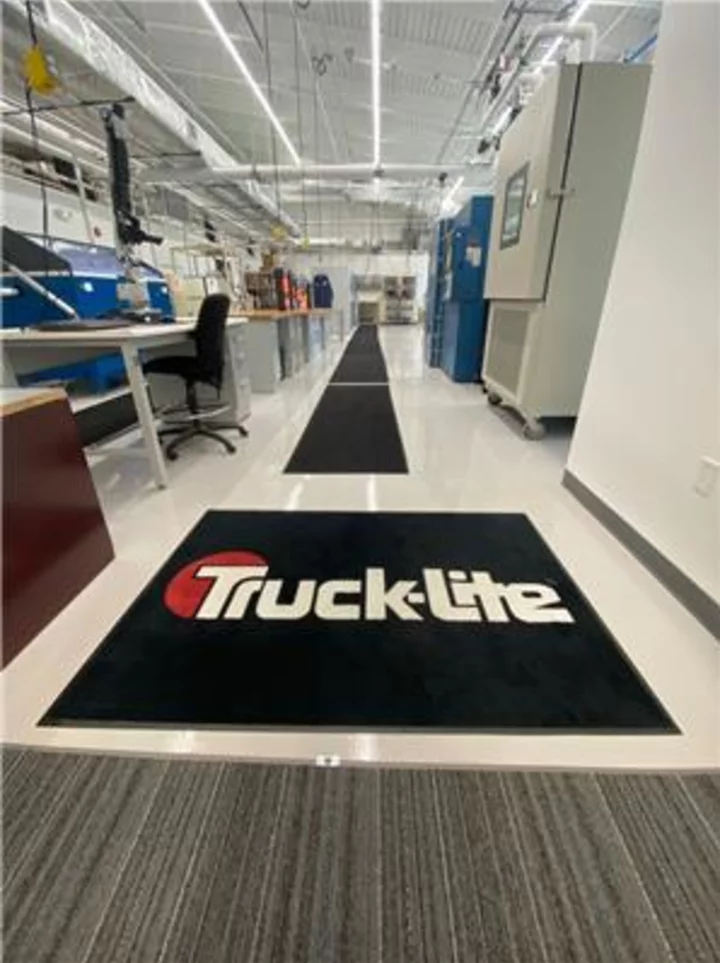 Truck-Lite Unveils Advanced Transportation Lighting Laboratory at Penn State Behrend as part of the College’s 75th Anniversary Celebration