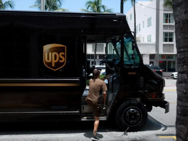 Teamster members ratify deal at UPS, putting strike threat to rest