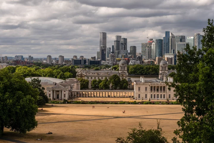 London Dry Spell Tops Three Weeks, Longest Since Last Year’s Heat Wave