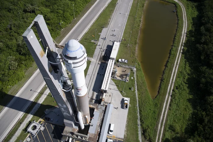 NASA, Boeing Delay Crewed Starliner Flight Over Safety Concerns