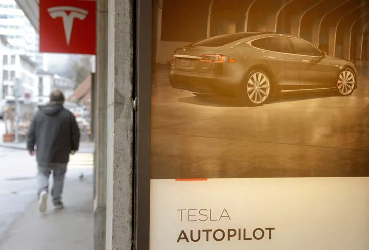 Tesla trial over Autopilot fatality kicks off in California