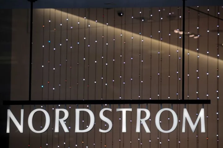 Nordstrom names Cathy Smith as CFO