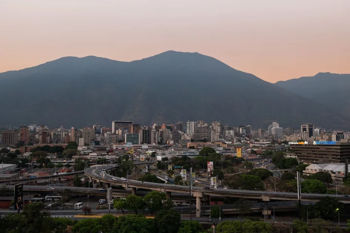 Venezuela’s Inflation Accelerates for First Time Since January