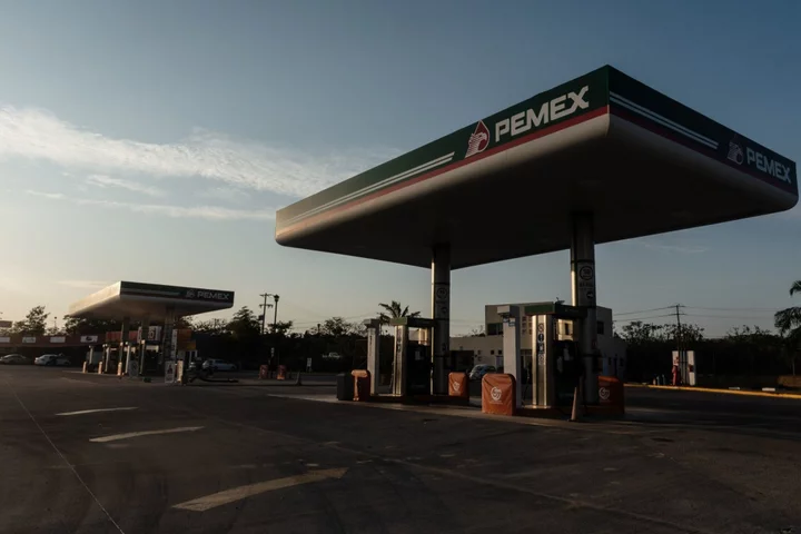 Pemex Shelves Plans for Goldman-Led Asset-Backed Debt Deal