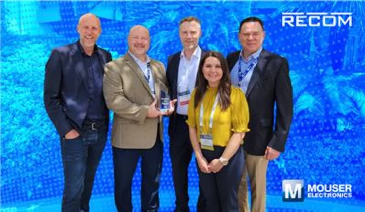 Mouser Electronics Receives 2022 Americas High Service Distributor of the Year from RECOM