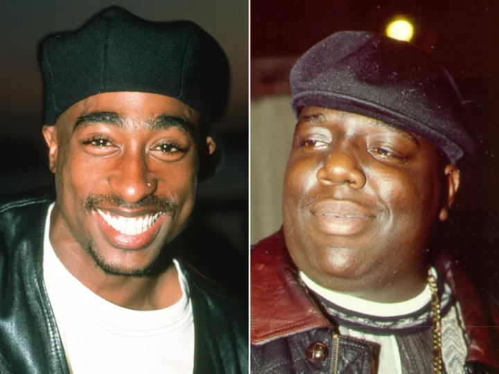 Tupac murder: Detective who testified before grand jury said he believes murders of Tupac Shakur and Biggie Smalls related