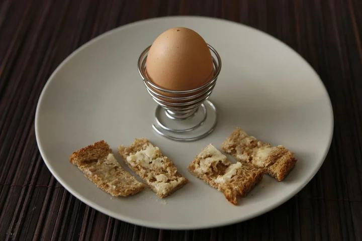 One in four adults in UK have never boiled an egg, survey reveals