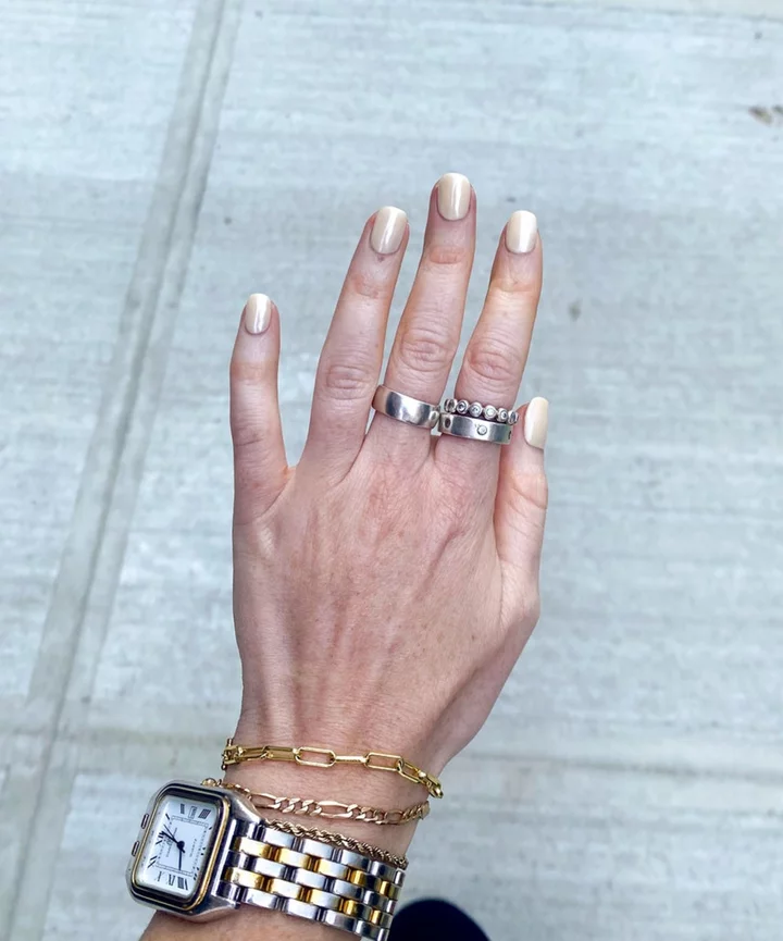 I Got “Vanilla Chrome” Nails, Summer’s Big Manicure Trend