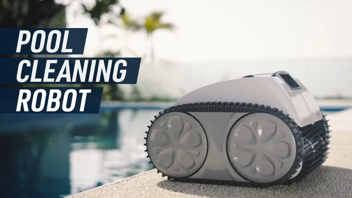 This little robot cleans your pool autonomously