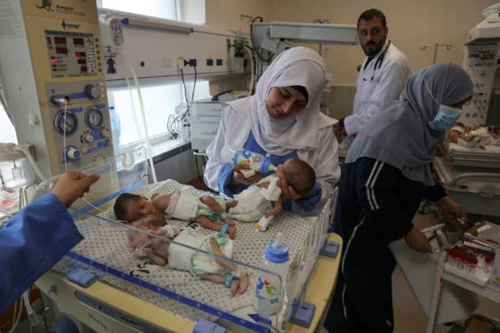 Medics evacuate 31 premature babies from Gaza hospital