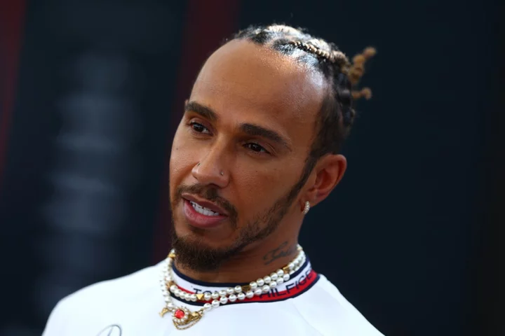 Lewis Hamilton takes aim at Christian Horner: ‘He’s stirring things!’