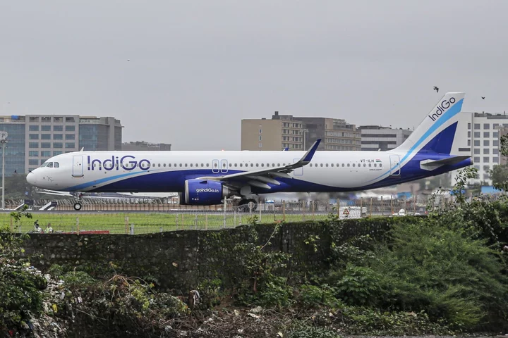 IndiGo Profit Beats Forecast as Fuel Cost Drops, Demand Jumps