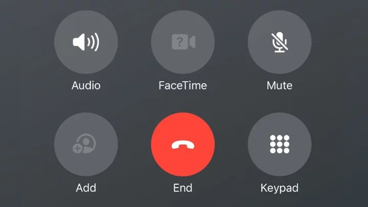 Apple brings 'end call' button in iOS back to its rightful place
