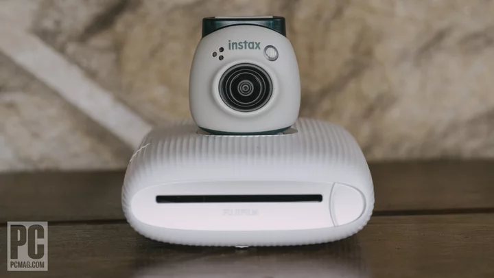 Hands On: Fuji's Instax Pal Earns Points for Cuteness