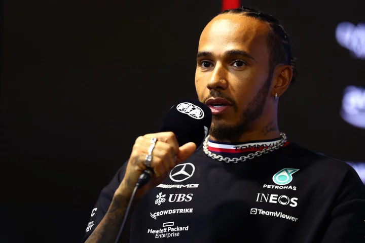 Lewis Hamilton provides Mercedes contract latest amid Ferrari links