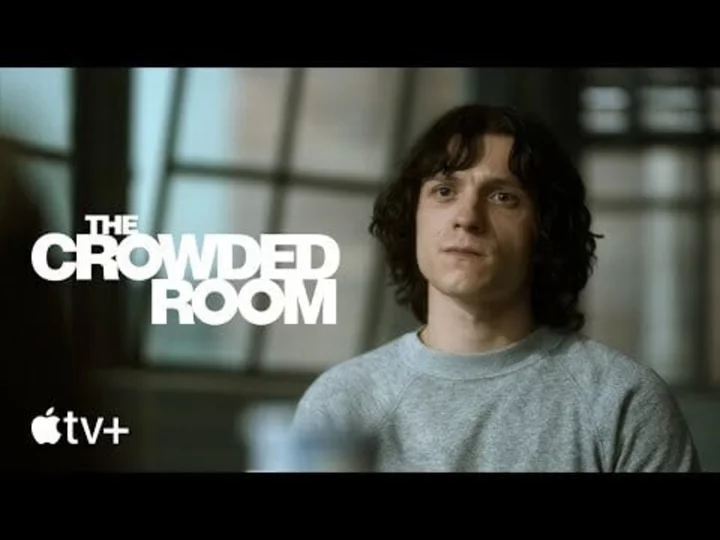 Tom Holland and Amanda Seyfried unravel a mysterious crime in 'The Crowded Room' trailer