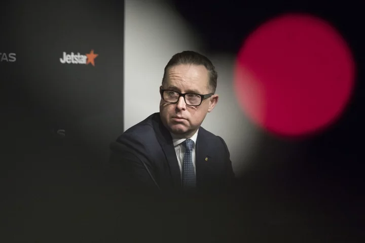 Highs and Lows of Qantas Boss Loved by Investors, Not Passengers