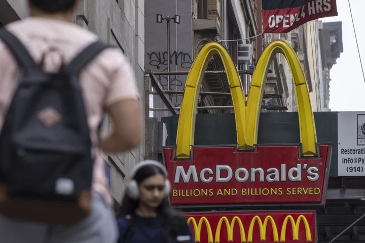 McDonald’s to Take Bigger Cut of Sales From Some Franchised Locations