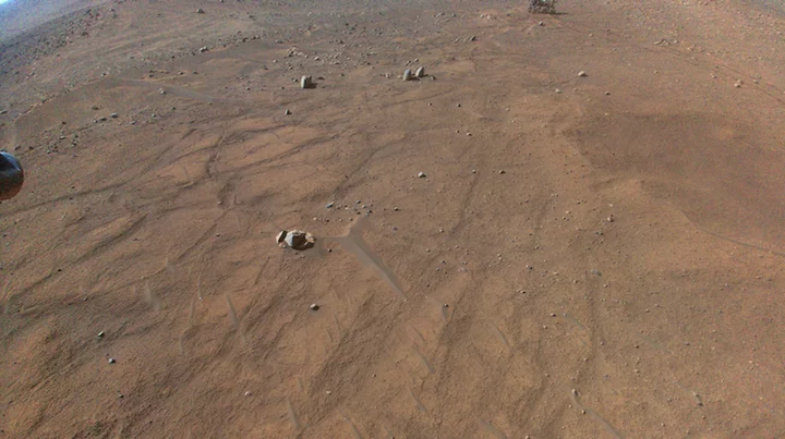 NASA's ambitious robots find each other in the Mars desert