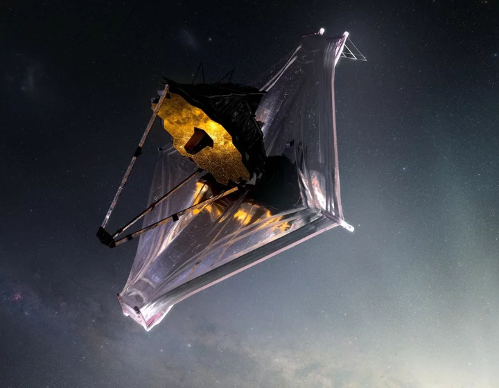 Webb telescope stares at our galactic neighbor, sees cosmic spectacle