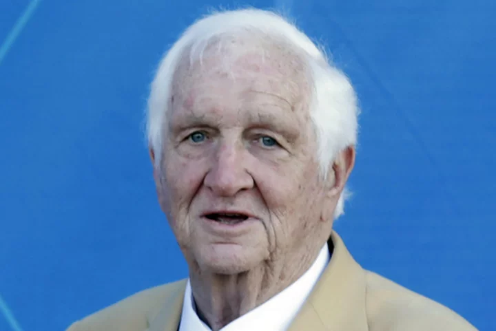 Hall of Famer Gil Brandt, who helped build Cowboys into 'America's Team,' dies at 91