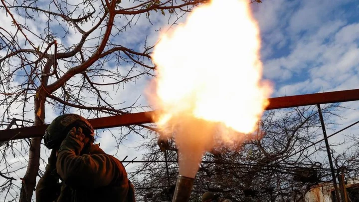 Ukraine war: EU set to miss target of a million shell rounds