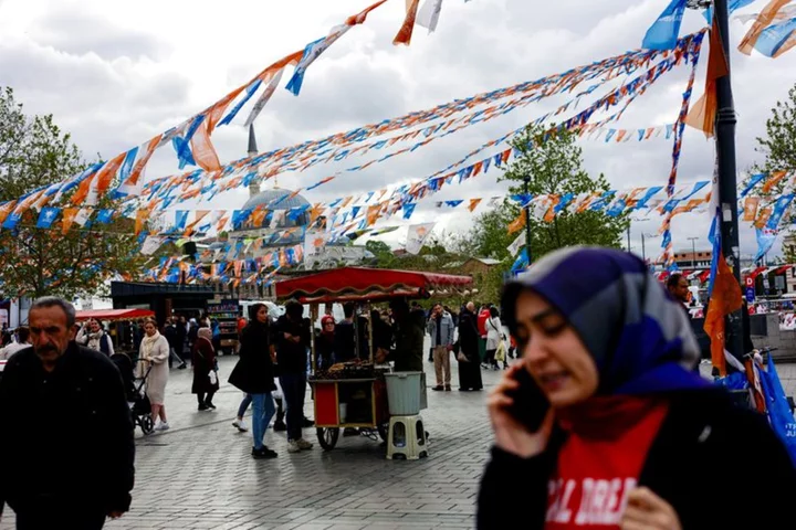 Erdogan's rival boosted by withdrawal, poll lead ahead of Turkey vote