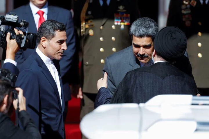 Iran, Venezuela eye trade increase, sign petrochemical deal
