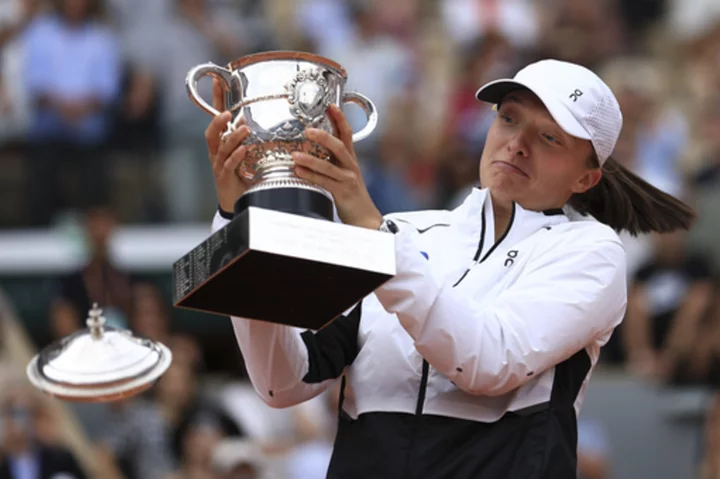 Iga Swiatek beats Karolina Muchova in the French Open final for her 3rd trophy in Paris, 4th Slam