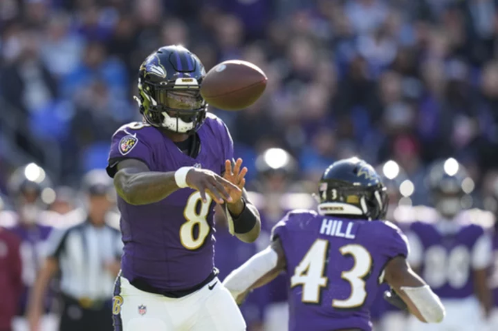 Lamar Jackson almost flawless as Ravens rout Lions 38-6 in a matchup of division leaders