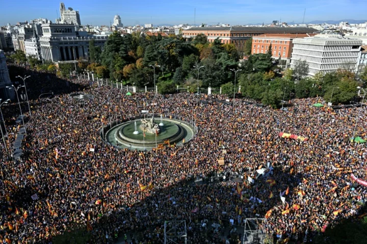 Thousands protest Spain's proposed seperatist amnesty law