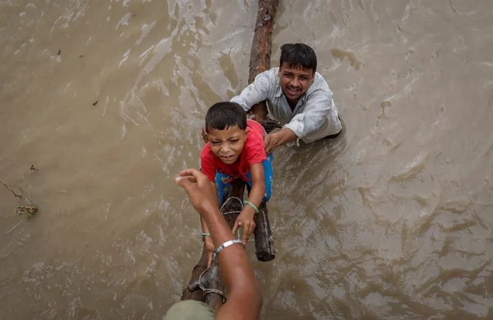 Indian capital faces drinking-water shortage as pumps flooded