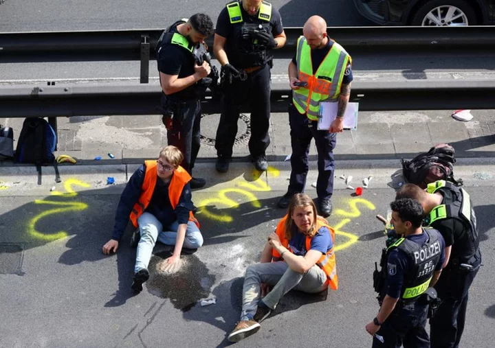 German police search 15 locations over Last Generation climate protests