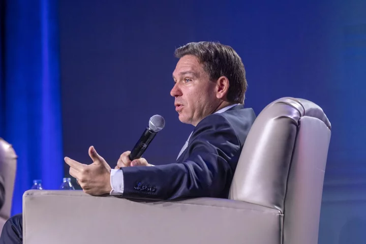 AI Regulations Would Enrich China, Limit Competition, DeSantis Says