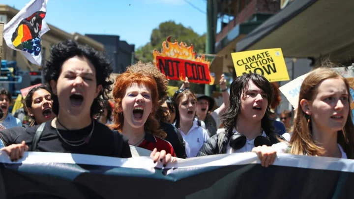 School Strike 4 Climate: Australian students with 'sick note' demand climate action