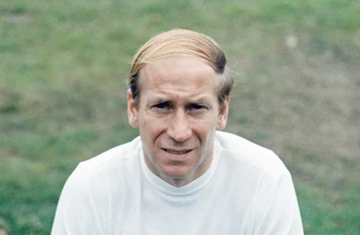 Man United, England soccer great Bobby Charlton dies at 86