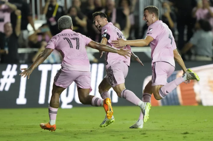 Lionel Messi scores dramatic game-winning goal in his Inter Miami debut against Cruz Azul