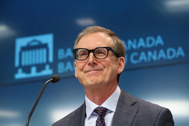 Bank of Canada Seen Holding at 5% as Economy Avoids Hard Landing